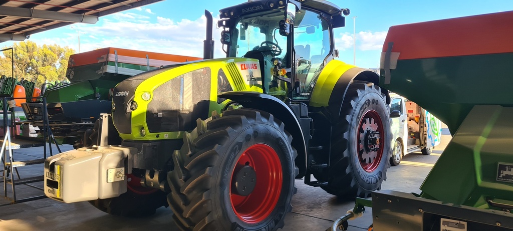 Claas Axion Smart SCV Adaptor